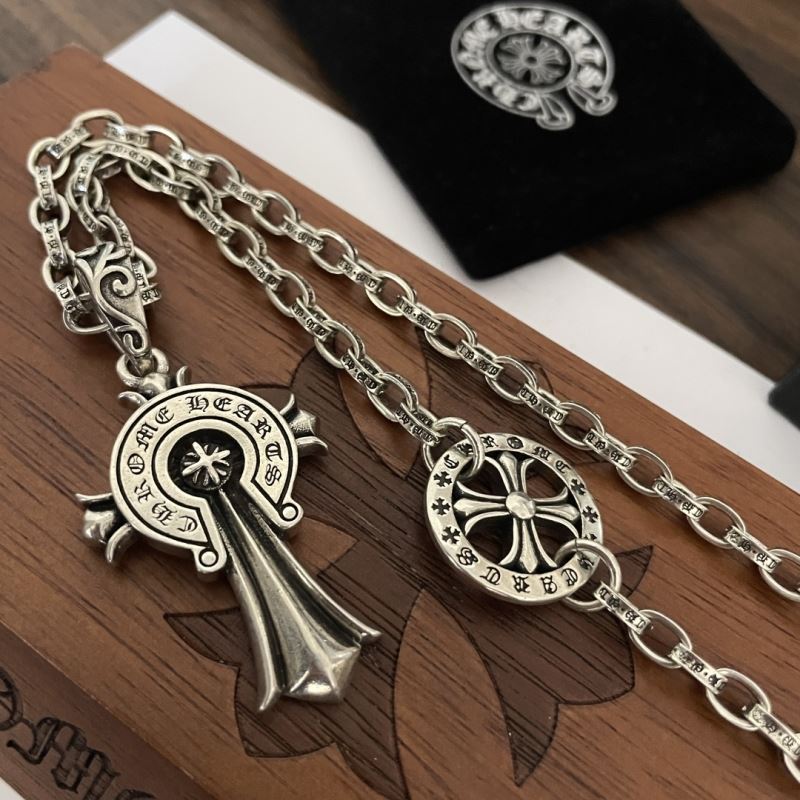 Ch**me He**ts necklaces